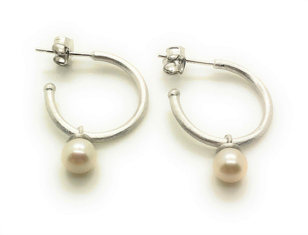 Pelango Design Ohrringe offene Kreolen mit Süsswasserperle 925Silber Ohrringe Pelango 